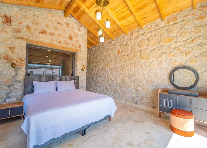 Ξενοδοχείο Yusuf 4*